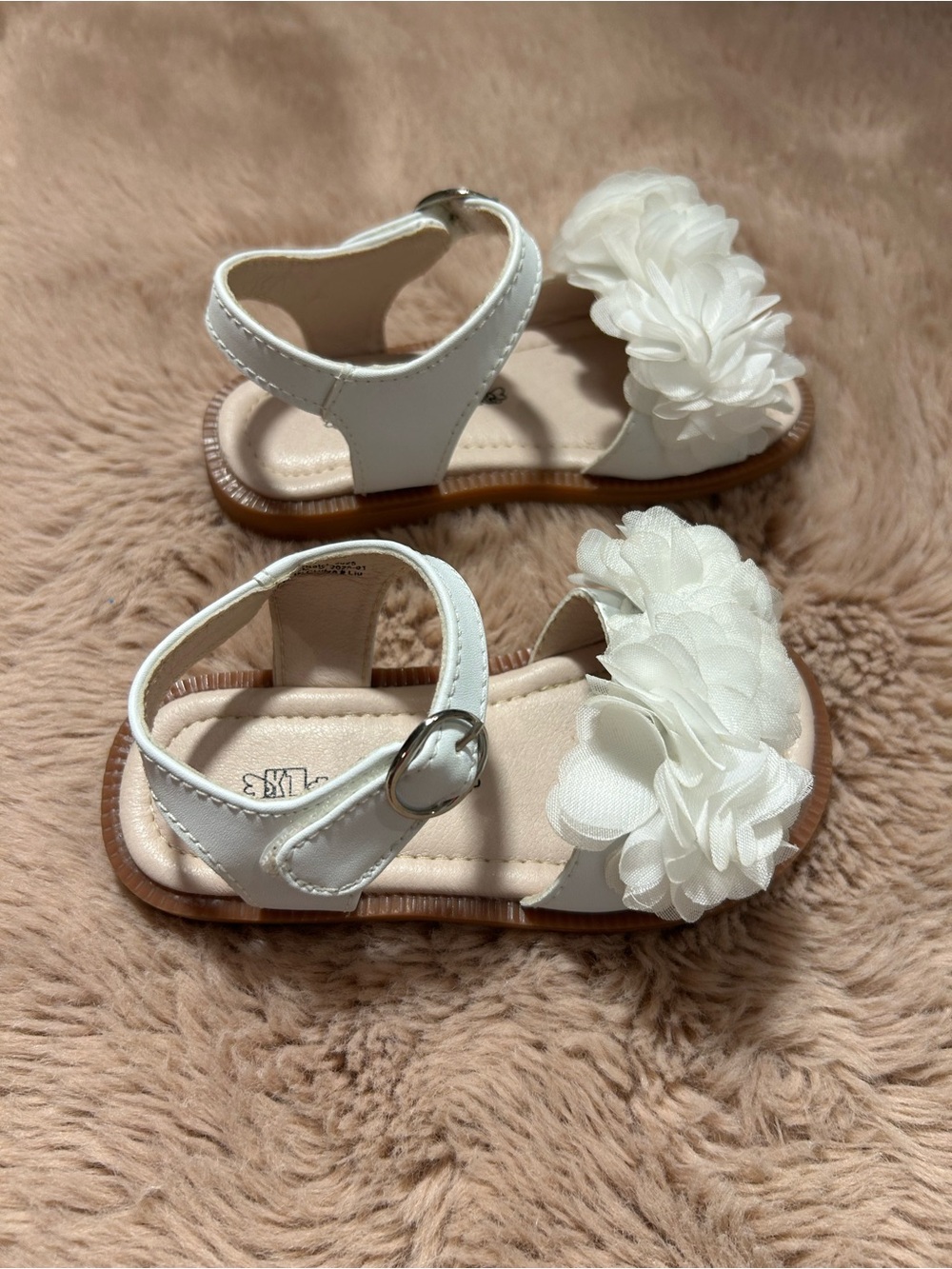 Girls White Flower-Accent Velcro Sandals
